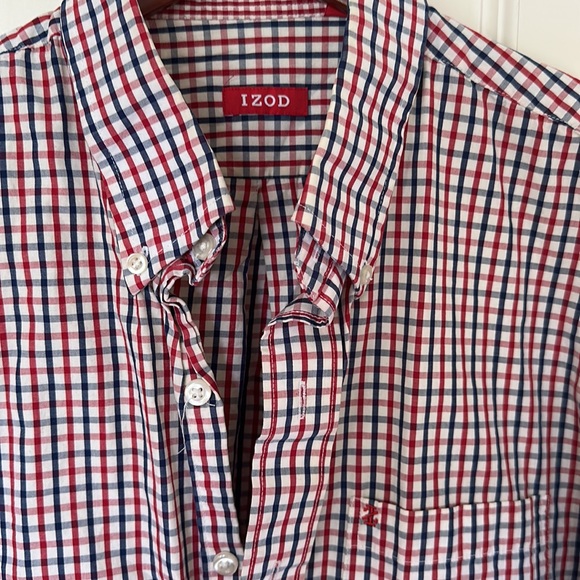 Izod button down shirt. Size L - Picture 2 of 4